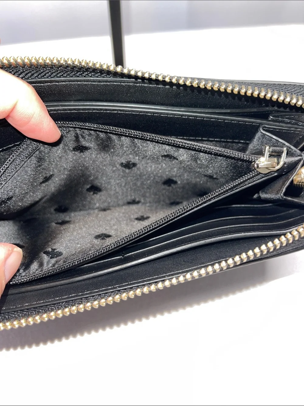 Kate Spade New York Black Leather Zip Around Continental Wallet